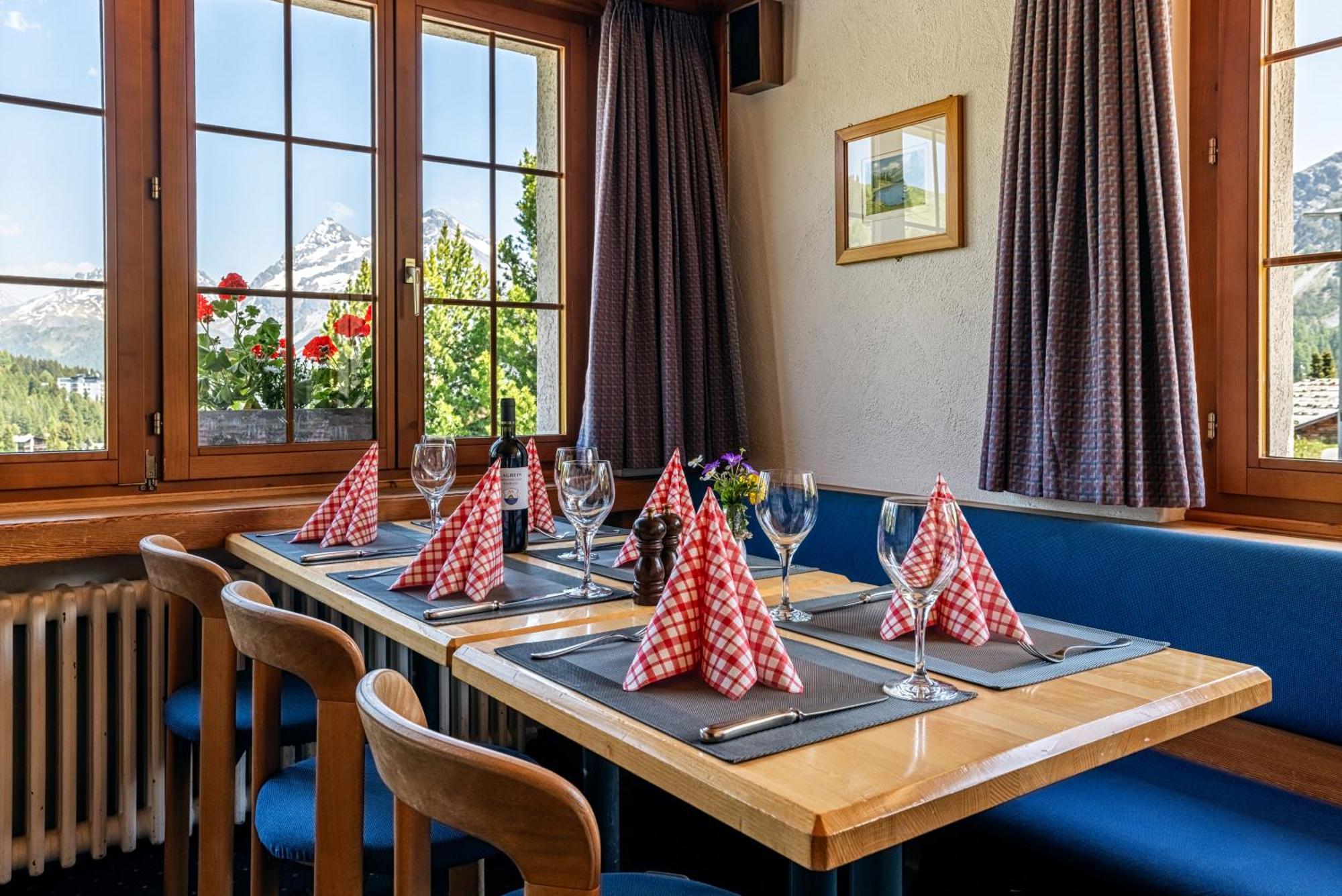 Erzhorn Hotel Arosa Buitenkant foto