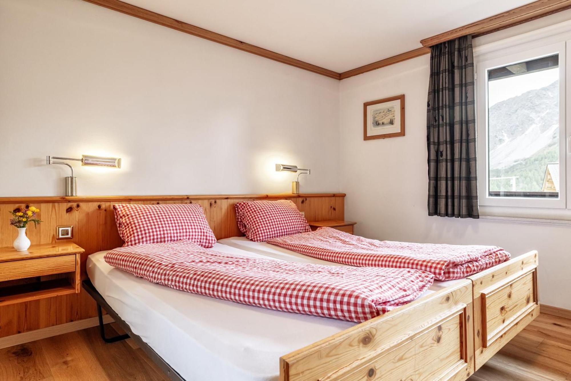Erzhorn Hotel Arosa Buitenkant foto
