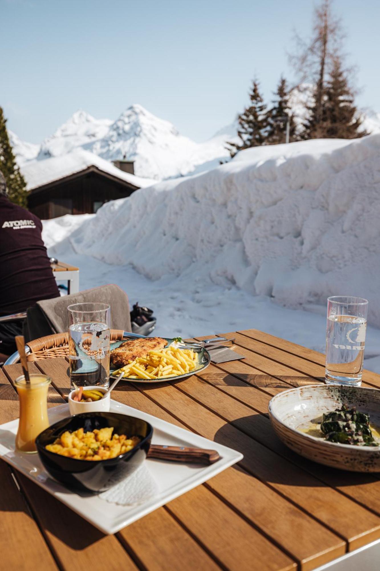 Erzhorn Hotel Arosa Buitenkant foto